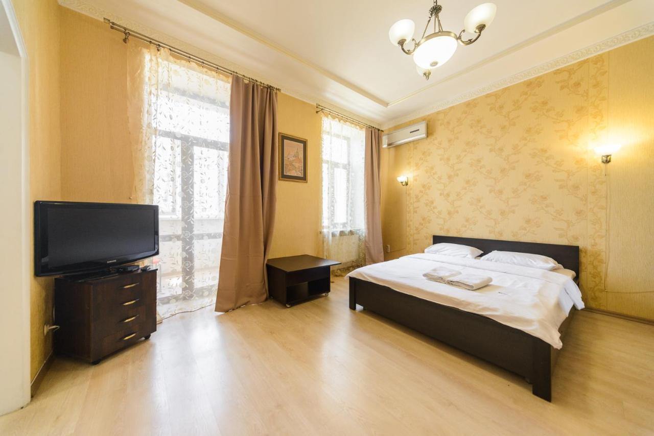 911 Apartments Antonovichа Κίεβο Εξωτερικό φωτογραφία