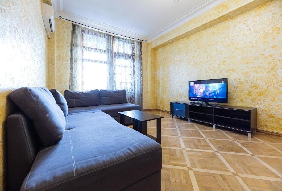 911 Apartments Antonovichа Κίεβο Εξωτερικό φωτογραφία