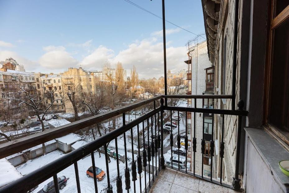 911 Apartments Antonovichа Κίεβο Εξωτερικό φωτογραφία