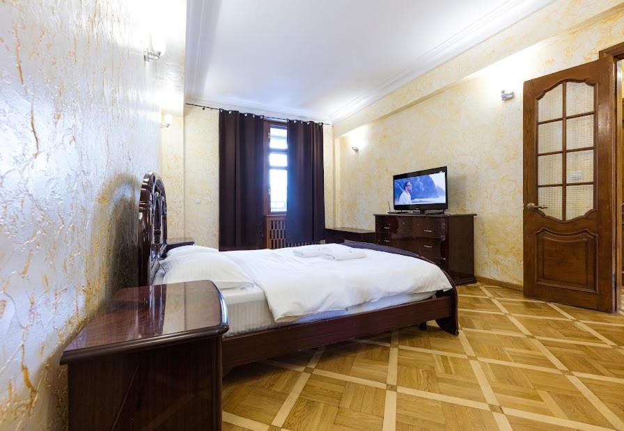 911 Apartments Antonovichа Κίεβο Εξωτερικό φωτογραφία