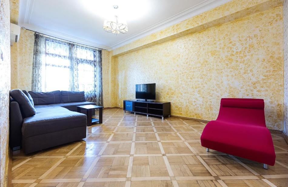 911 Apartments Antonovichа Κίεβο Εξωτερικό φωτογραφία