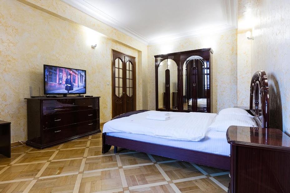 911 Apartments Antonovichа Κίεβο Εξωτερικό φωτογραφία