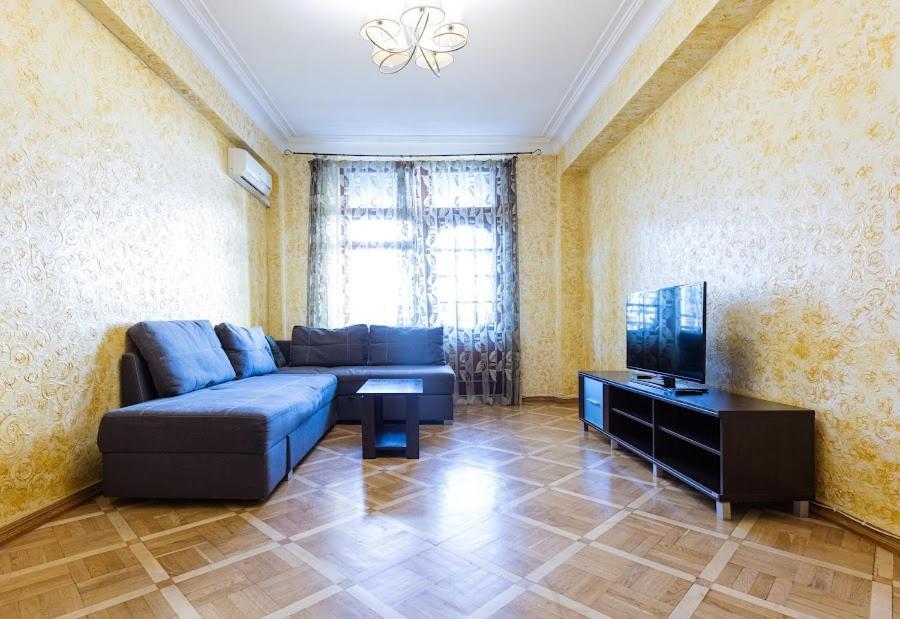 911 Apartments Antonovichа Κίεβο Εξωτερικό φωτογραφία