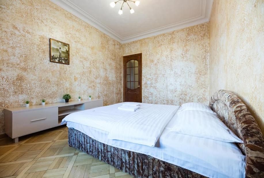 911 Apartments Antonovichа Κίεβο Εξωτερικό φωτογραφία